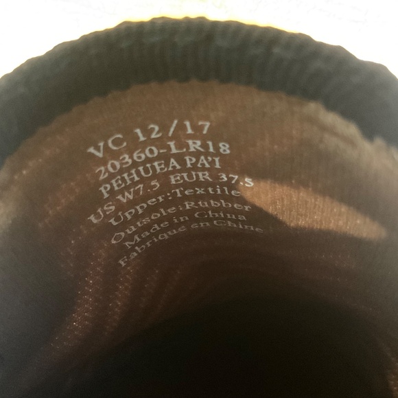 Olukai Pehuea Pa'i Slip on Canvas Sneakers Shoes 20360-LR18 Size 7.5 LAVA - Picture 5 of 9